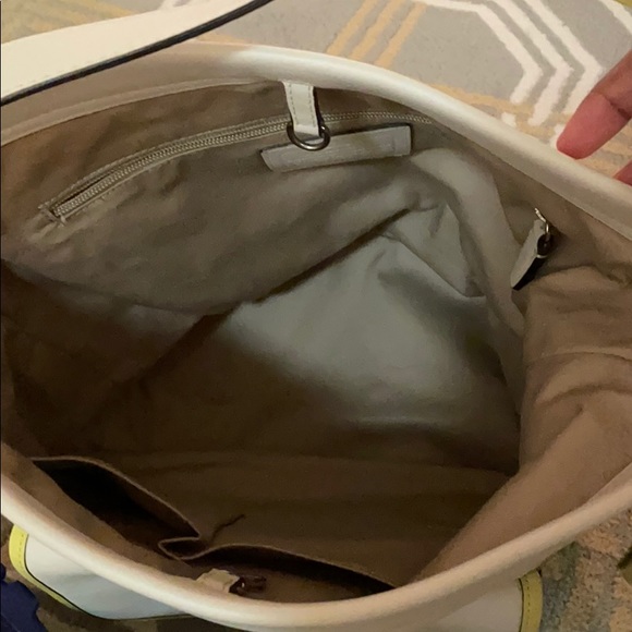 Coach tote bag comes with Dust bag - Picture 4 of 6